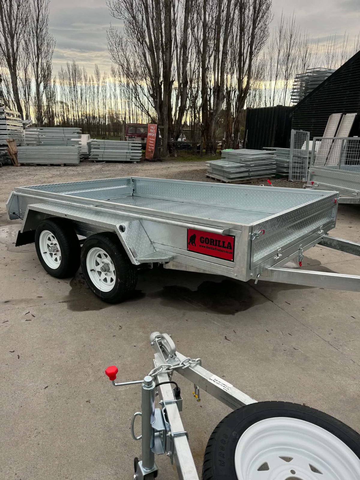 10x6 Tandem Axle Braked Manual Tipping Trailer – 900mm Cage – 2500kg Load Capacity