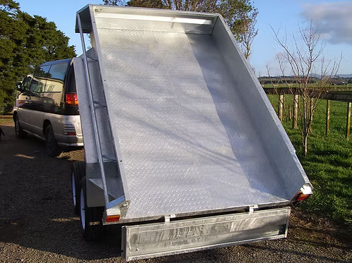 10x5 Tandem Axle Braked Hydraulic Tipping Trailer – 2500kg Load Capacity