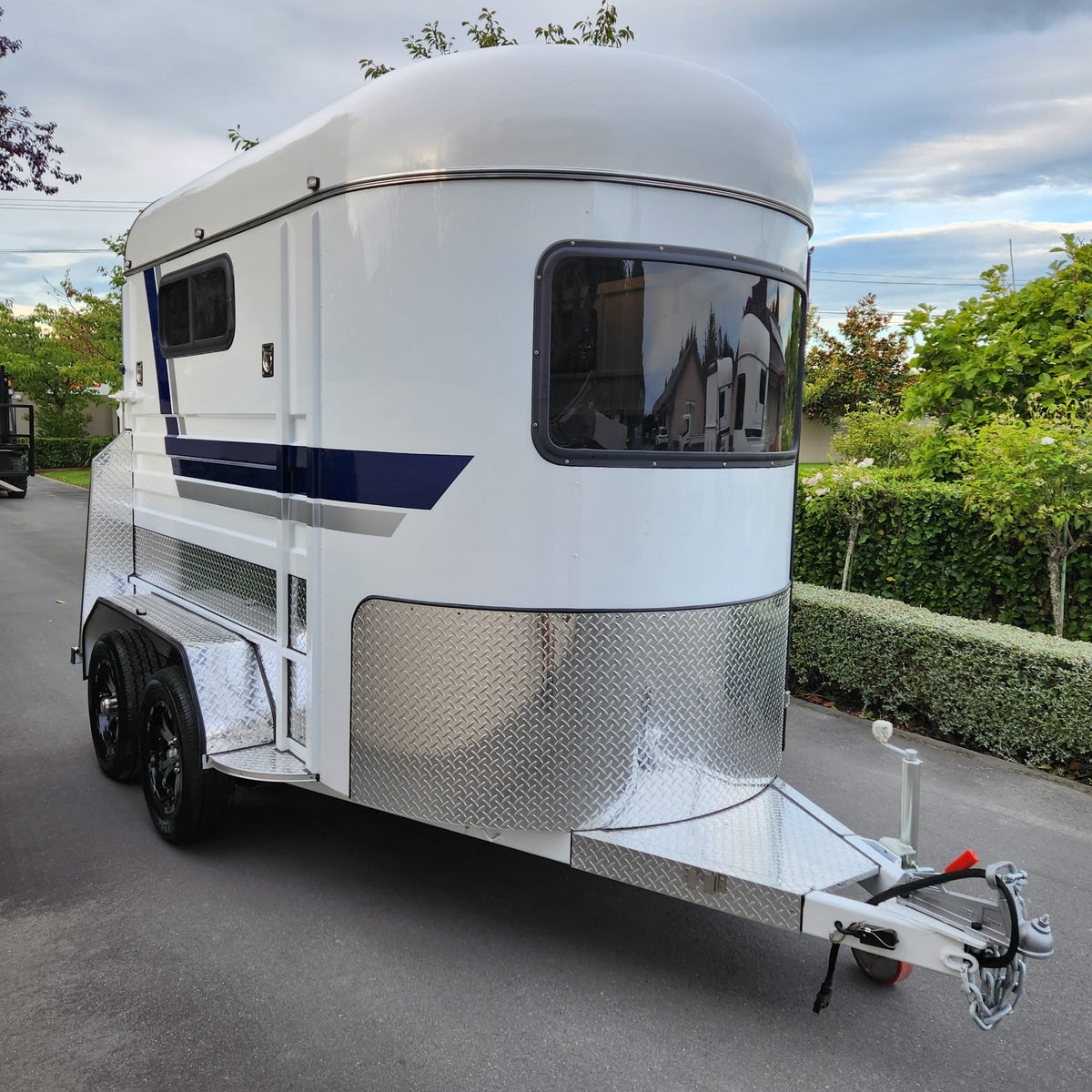 Tandem Horse Float – 1600kg Load Capacity