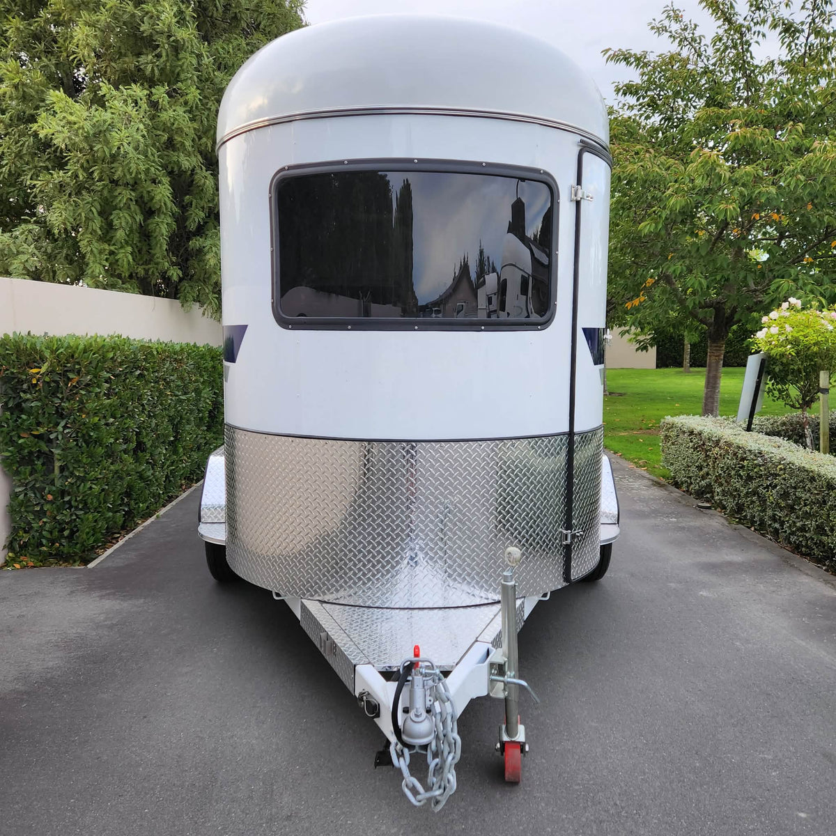 Tandem Horse Float – 1600kg Load Capacity